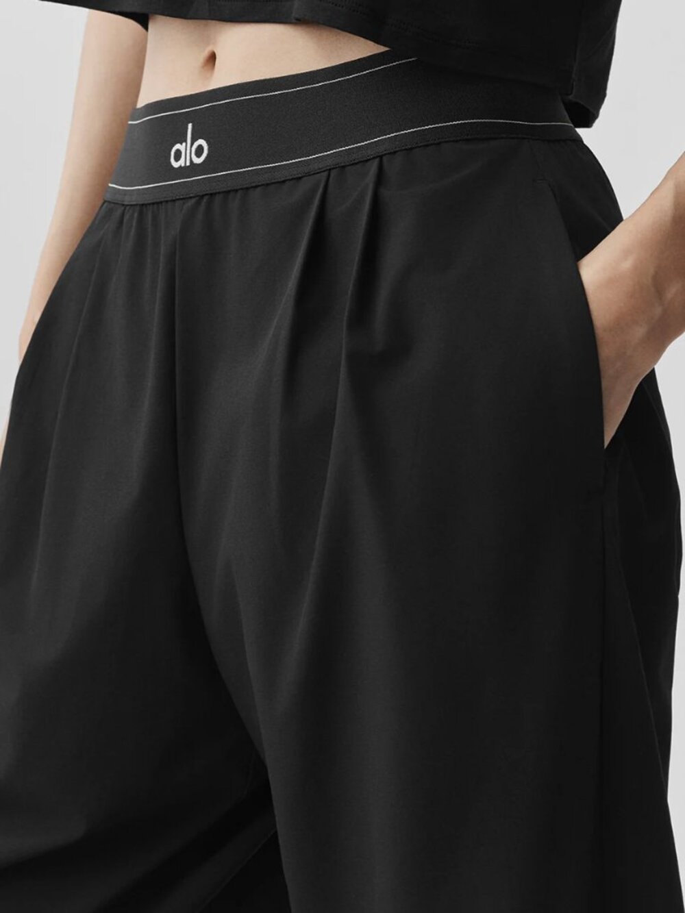NWT Black ALO Yoga  Straight-Leg Trouser Pants😁Authentic (Length:30" Inseam) 🤭 - Picture 8 of 8
